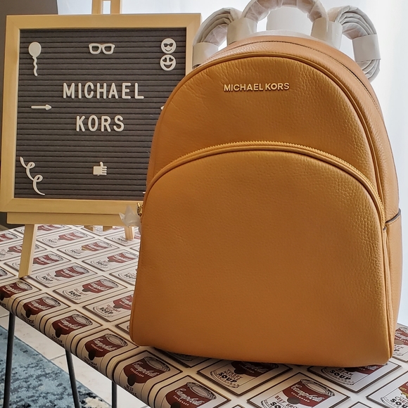 MICHAEL Michael Kors Handbags - 🛑Labor Day Sale🛑Michael Kors in Rare Cider